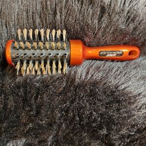 Conair InfinitiPro Orange Round Hair Brush with Triangle Airflow Bristles